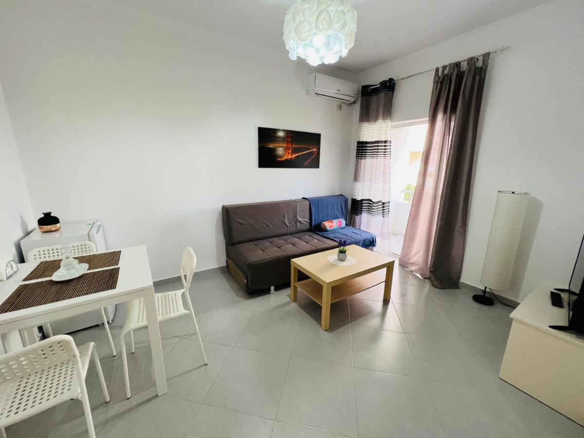 Terrace View Apartments Sarandë Esterno foto